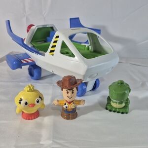 Fisher Price Disney Little People Buzz Lightyear Spaceship, Figure,Light & Sound